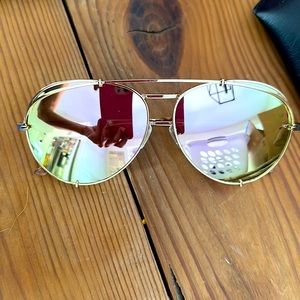 Never worn Diff KOKO Gold Sunset sunglasses